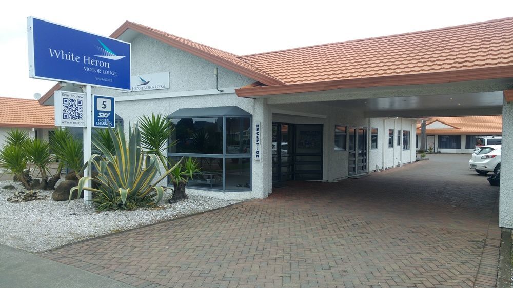White Heron Motor Motel 4*
